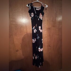 Loveappella Black Floral Maxi Dress